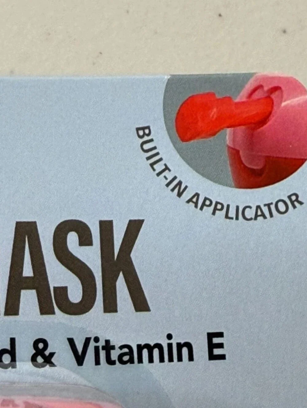 Pink Lip Mask with Hyaluronic Acid & Vitamin E - Strawberry Scented
